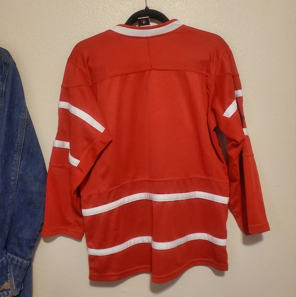 Team Canada Youth Olympic Nike Hockey Jersey - Picture 4 of 16